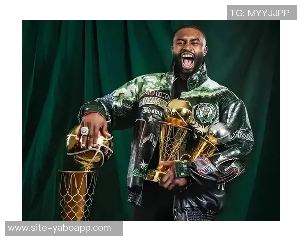 轻松发挥杰伦布朗13投6中轻松斩获21分1篮板展现实力 轻松发挥杰伦布朗13投6中轻松斩获21分1篮板展现实力