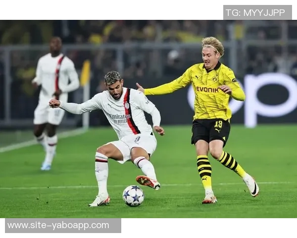 丘库埃梅卡凌空斩破门多特在第64分钟领先汉堡1-0 丘库埃梅卡凌空斩破门多特在第64分钟领先汉堡1-0