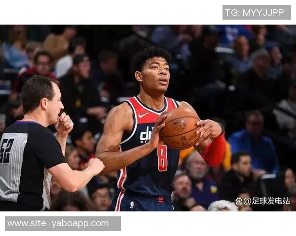 克莱伯为湖人征战经历尚浅常规赛未出场仅参与季后赛与季前赛 克莱伯为湖人征战经历尚浅常规赛未出场仅参与季后赛与季前赛