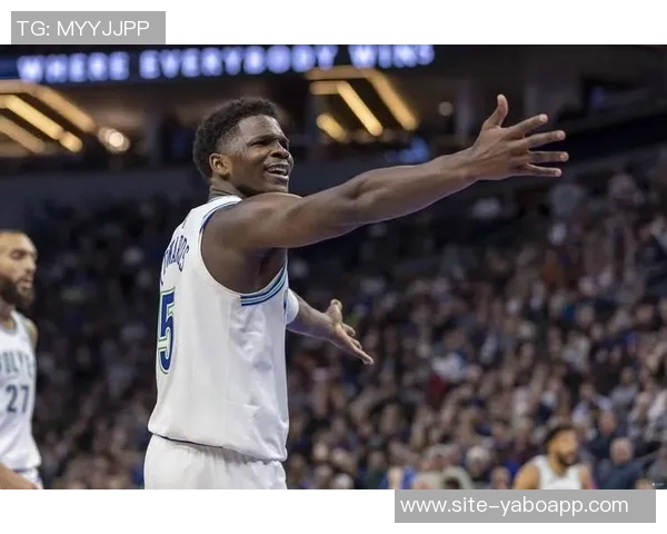 爱德华兹盛赞麦丹得分能力期待他发挥提升球队表现十倍