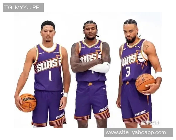 布克引领太阳进攻风暴杰伦约翰逊展现超级三双神技 布克引领太阳进攻风暴杰伦约翰逊展现超级三双神技