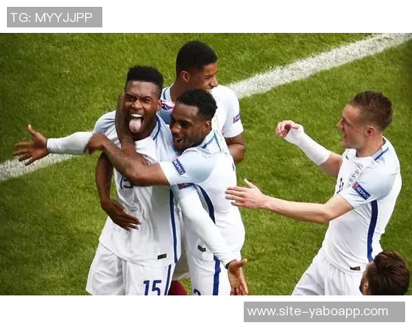 斯宾塞晒搞笑梗图庆祝英格兰战胜威尔士3-0的胜利时刻