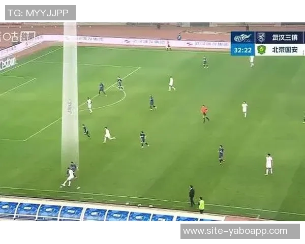 三镇对阵国安首发阵容揭晓18岁新星邓捷夫迎首秀阿德里亚诺张玉宁领衔出战